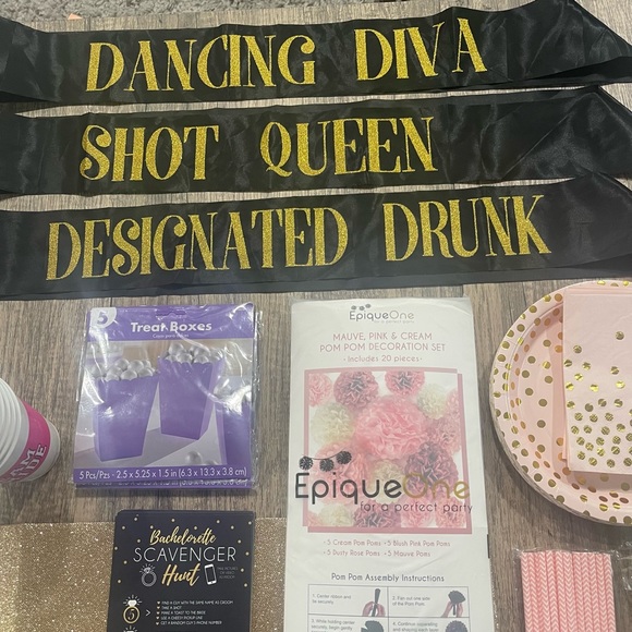 Bachelorette party bundle - Picture 2 of 4